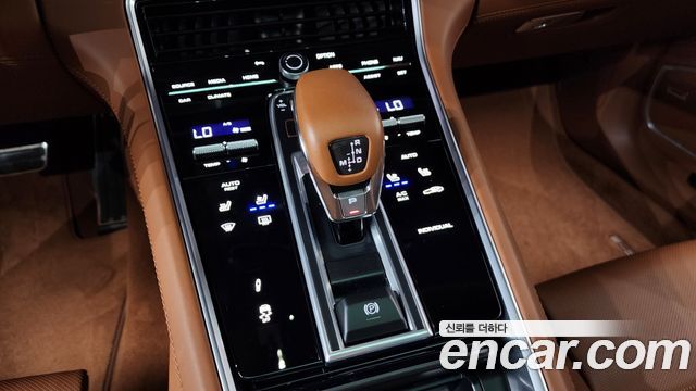 Porsche Panamera 2023 — photo 12