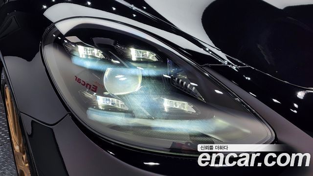 Porsche Panamera 2023 — photo 8