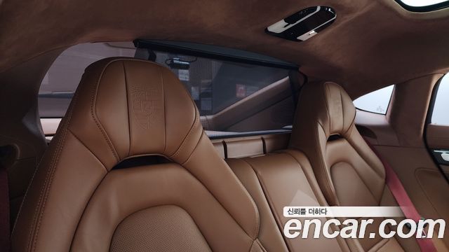Porsche Panamera 2023 — photo 31