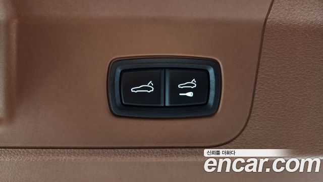 Porsche Panamera 2023 — photo 37