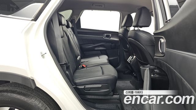 Kia Sorento 2024 — photo 12
