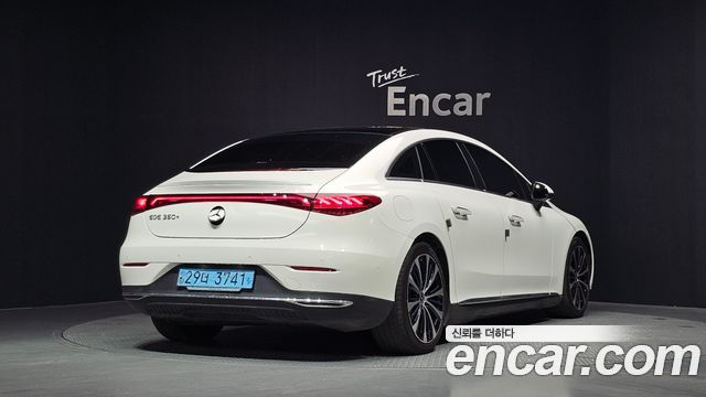Mercedes-Benz EQE 2023 — photo 2