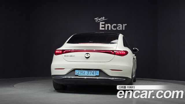 Mercedes-Benz EQE 2023 — photo 4