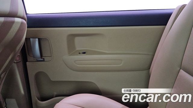 Kia Canival 2017 — photo 15