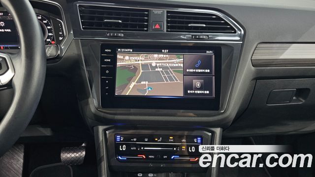 Volkswagen Tiguan 2023 — photo 20