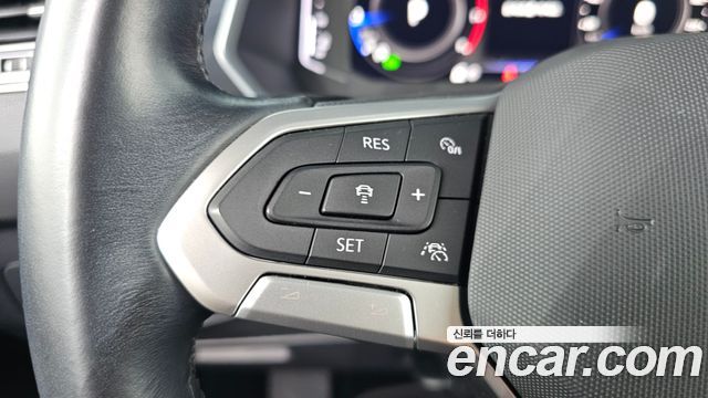 Volkswagen Tiguan 2023 — photo 25