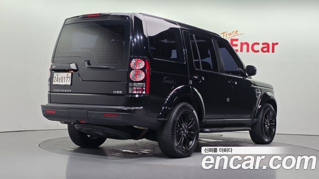 Land Rover Discovery 2016 — photo 2