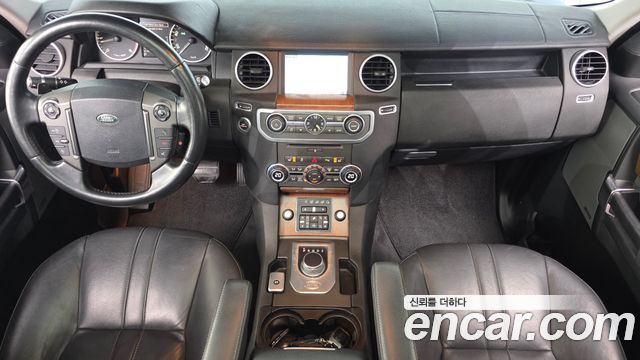 Land Rover Discovery 2016 — photo 7