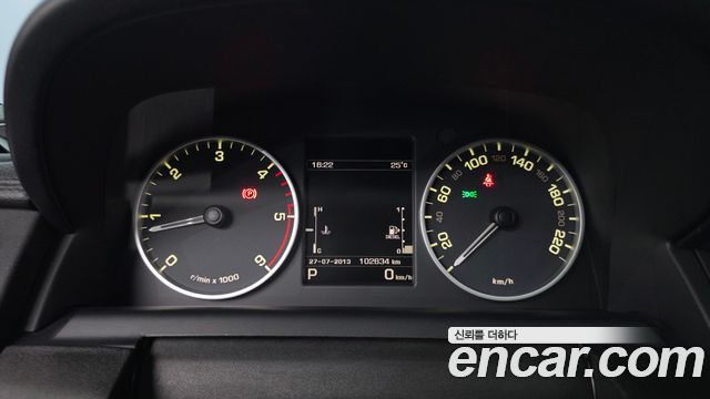 Land Rover Discovery 2016 — photo 8