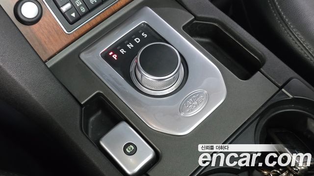 Land Rover Discovery 2016 — photo 9