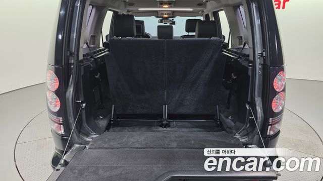 Land Rover Discovery 2016 — photo 20
