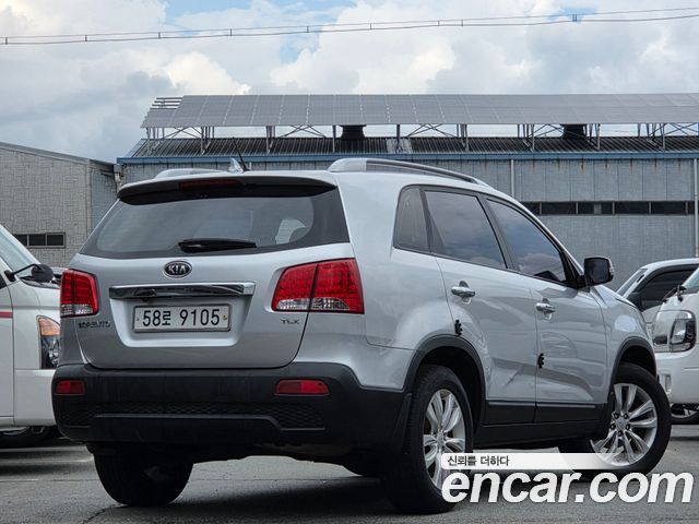 Kia Sorento 2010 — photo 5