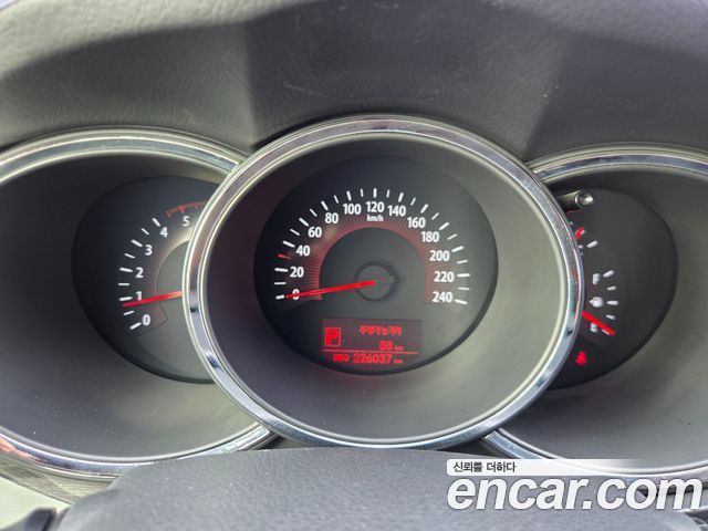 Kia Sorento 2010 — photo 11