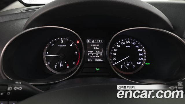Hyundai Santafe 2018 — photo 11