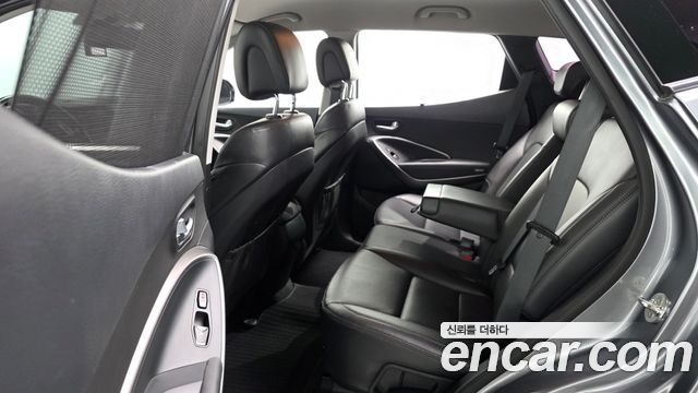 Hyundai Santafe 2018 — photo 17