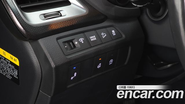Hyundai Santafe 2018 — photo 21