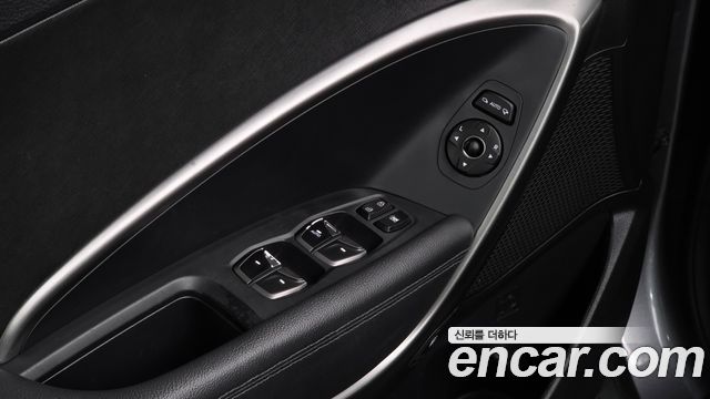 Hyundai Santafe 2018 — photo 22