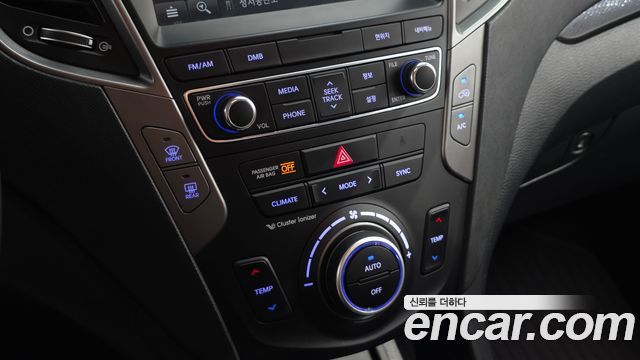 Hyundai Santafe 2018 — photo 24