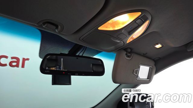 Hyundai Santafe 2018 — photo 25