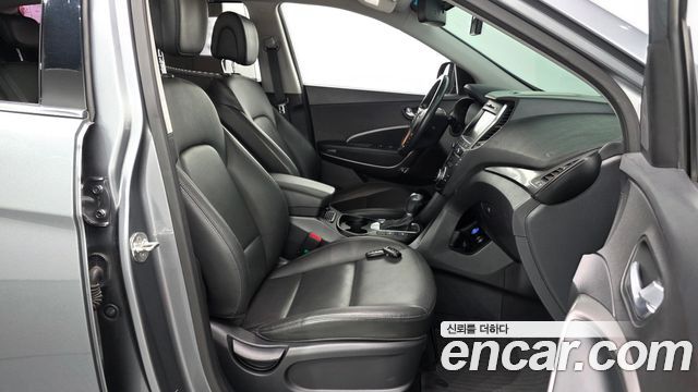 Hyundai Santafe 2018 — photo 16