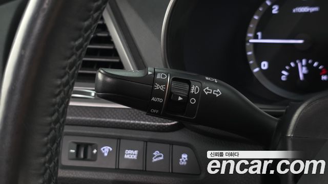 Hyundai Santafe 2018 — photo 27