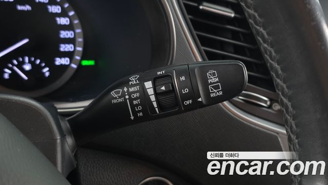 Hyundai Santafe 2018 — photo 28