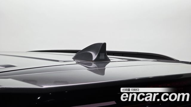 Hyundai Santafe 2018 — photo 33