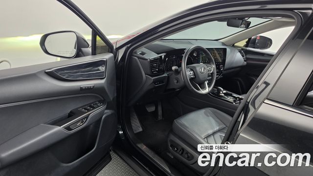 Lexus NX 2025 — photo 13
