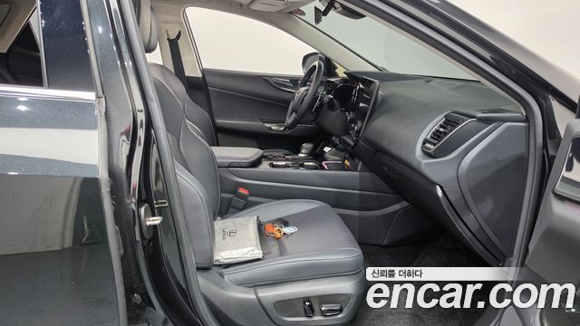 Lexus NX 2025 — photo 16