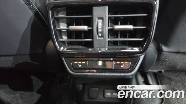 Lexus NX 2025 — photo 32