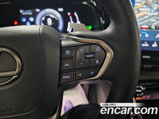 Lexus NX 2025 — photo 36