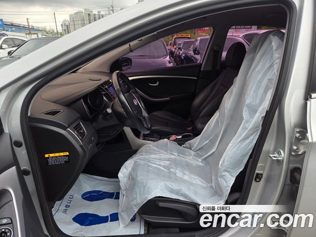 Hyundai i30 2016 — photo 8