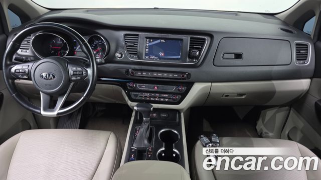 Kia Canival 2019 — photo 7