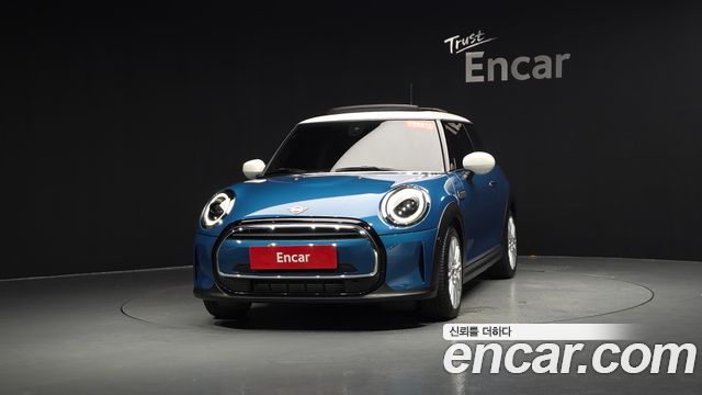 Mini Cooper 2023 — photo 3