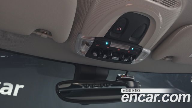 Mini Cooper 2023 — photo 25