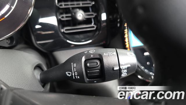 Mini Cooper 2023 — photo 27