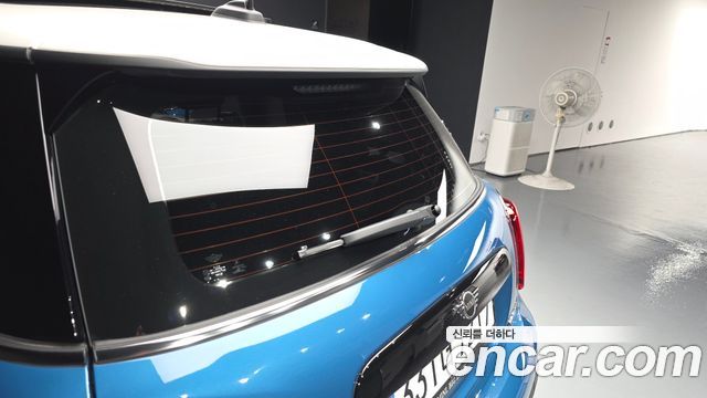 Mini Cooper 2023 — photo 37