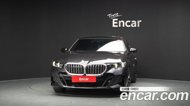 BMW 5-Series 2026 — photo 3