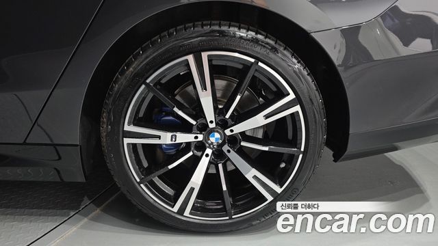 BMW 5-Series 2026 — photo 7