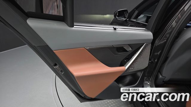 BMW 5-Series 2026 — photo 15