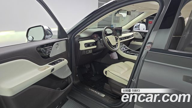 Lincoln Aviator 2021 — photo 10