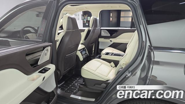 Lincoln Aviator 2021 — photo 11