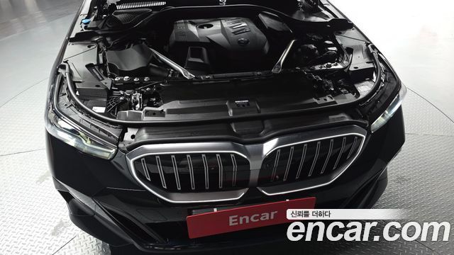 BMW 5-Series 2026 — photo 6