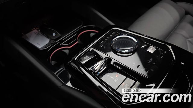 BMW 5-Series 2026 — photo 12