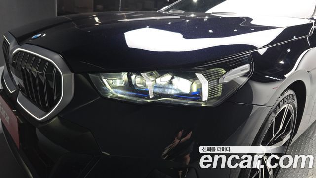 BMW 5-Series 2026 — photo 8