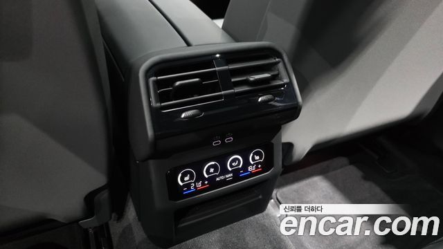 BMW 5-Series 2026 — photo 33