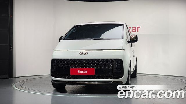 Hyundai Staria 2024 — photo 3