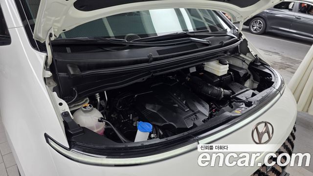 Hyundai Staria 2024 — photo 6
