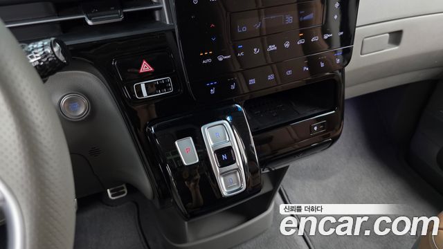 Hyundai Staria 2024 — photo 9