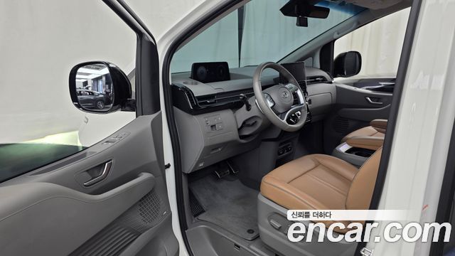 Hyundai Staria 2024 — photo 10